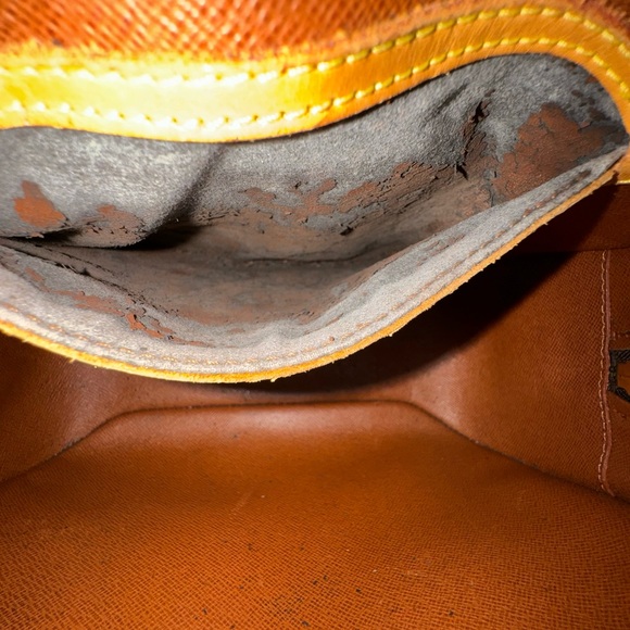 100% Authentic Louis Vuitton Blois - Picture 7 of 16